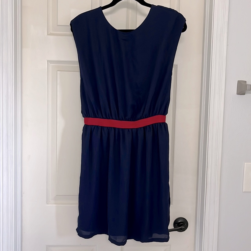$2/20 Lower back Navy dress